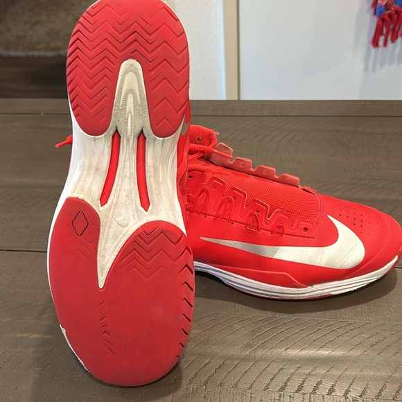 Nike Lunar Ballistec 1.5 Rafael
Nadal Size 11.5 Red Metallic Silver.. - Picture 3 of 7